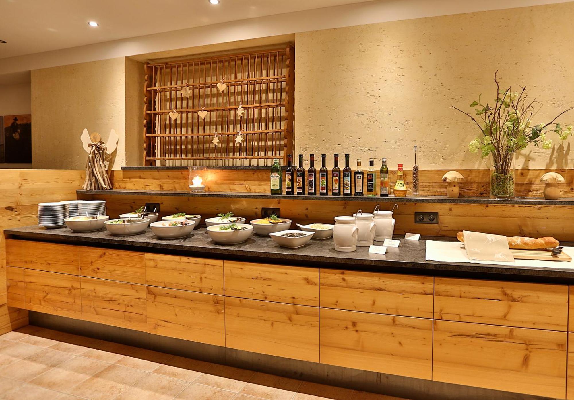 Hotel Astoria Серфаус Экстерьер фото