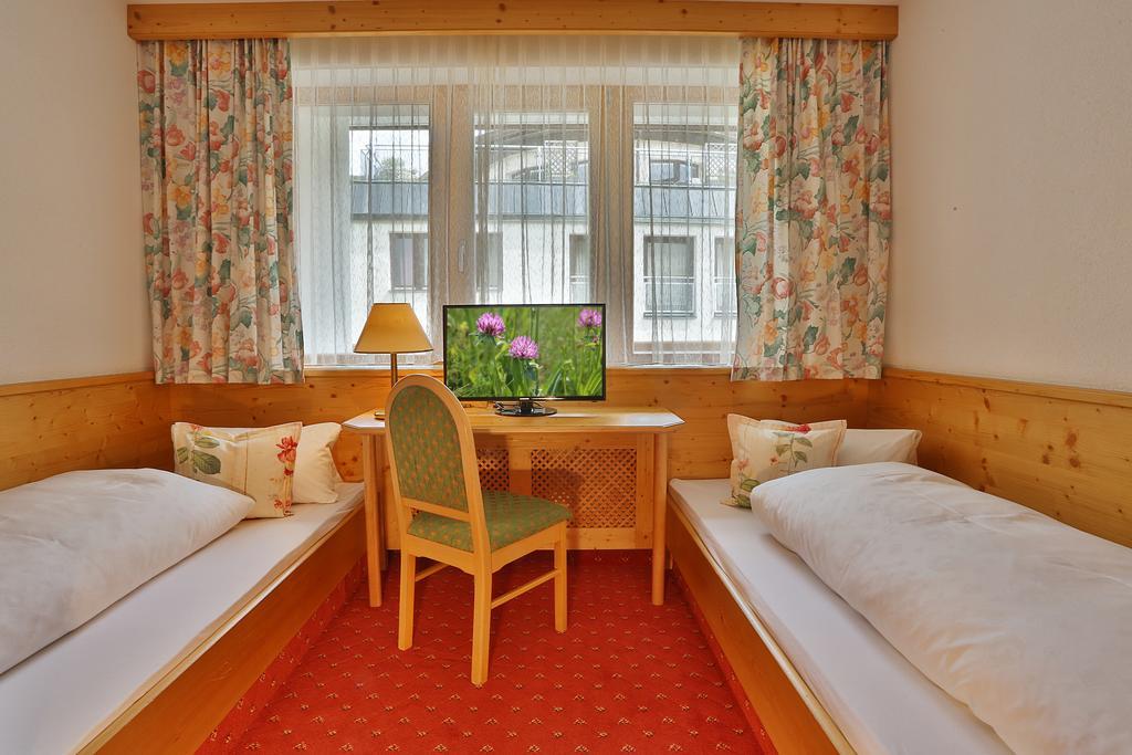 Hotel Astoria Серфаус Экстерьер фото